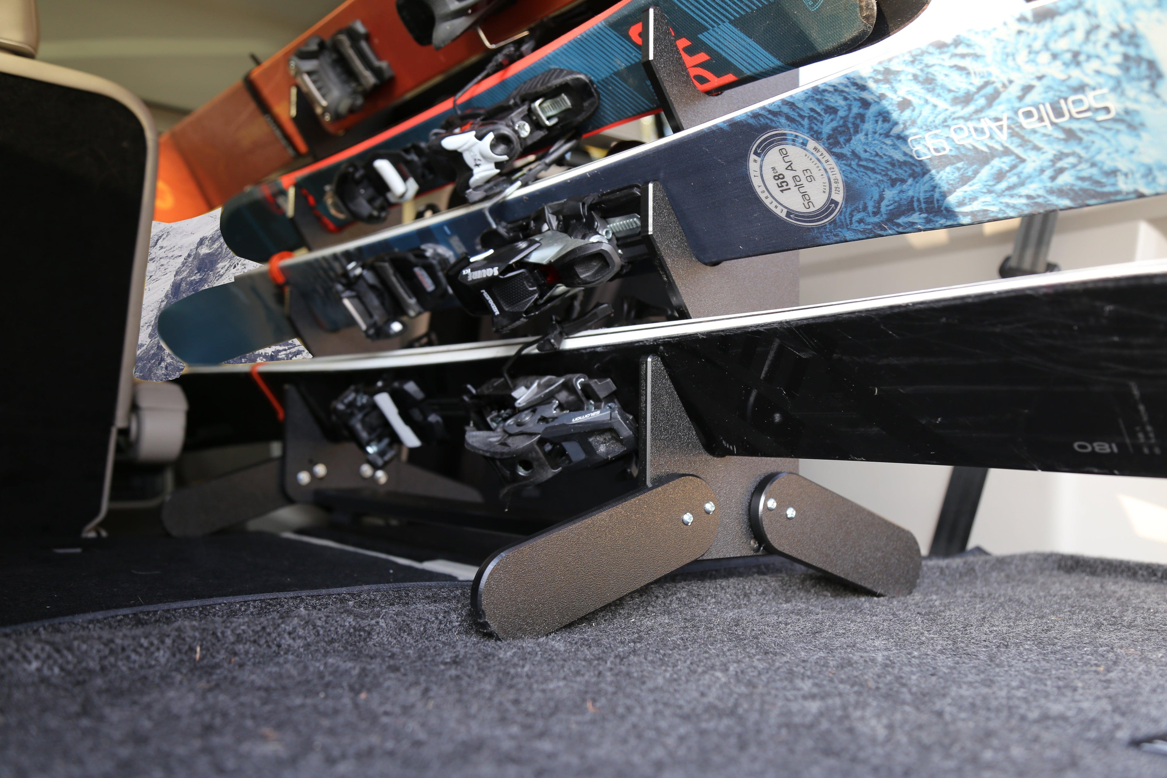 nternal Ski Mobile Rack | SUVs, Vans, Crossovers, Hatchbacks